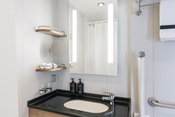 Hurtigruten Expeditions MS Fridtjof Nansen XY - Credit - Clara Tuma and Hurtigruten 3.JPG